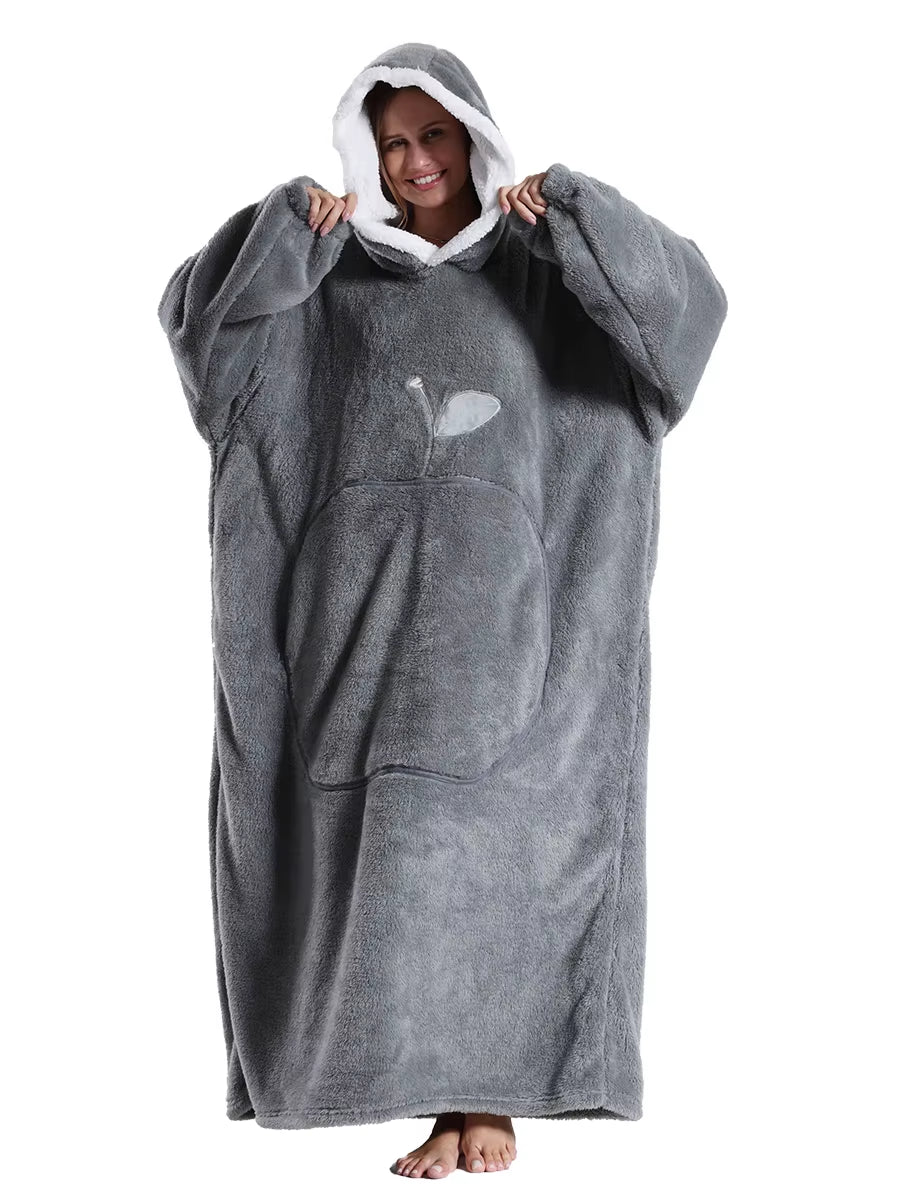 Cozy Xmas Hoodies – Extra Long Plush Loungewear for Couples! Oversized Winter Blanket Hoodie, Snuggly Pajamas, Warm Homewear for Men & Women